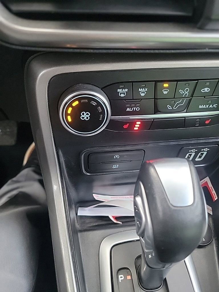 Certified 2020 Ford EcoSport SE image 46