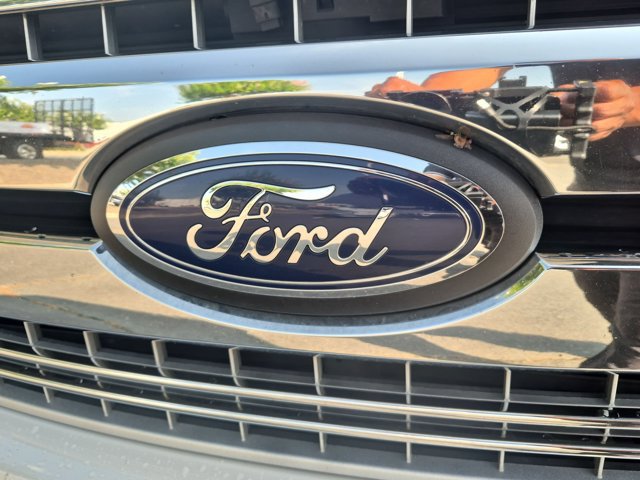 Certified 2019 Ford F150 Lariat w/ Equipment Group 502A Luxury AWD/4WD image 5