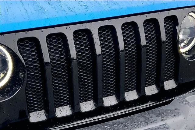 Used 2023 Jeep Wrangler Unlimited Sport AWD/4WD image 32