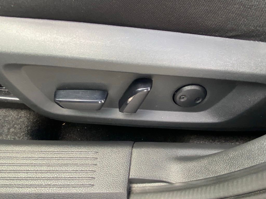 Used 2024 Nissan Rogue SV AWD/4WD image 10