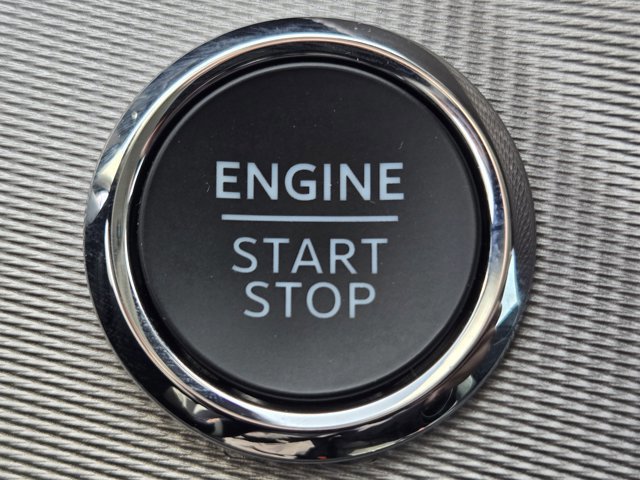 Certified 2025 Ford Explorer Active image 18