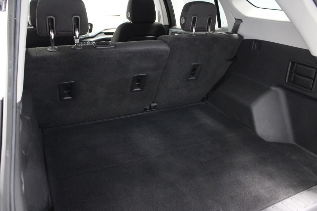 Used 2020 GMC Terrain SLE w/ Elevation Edition FWD image 18