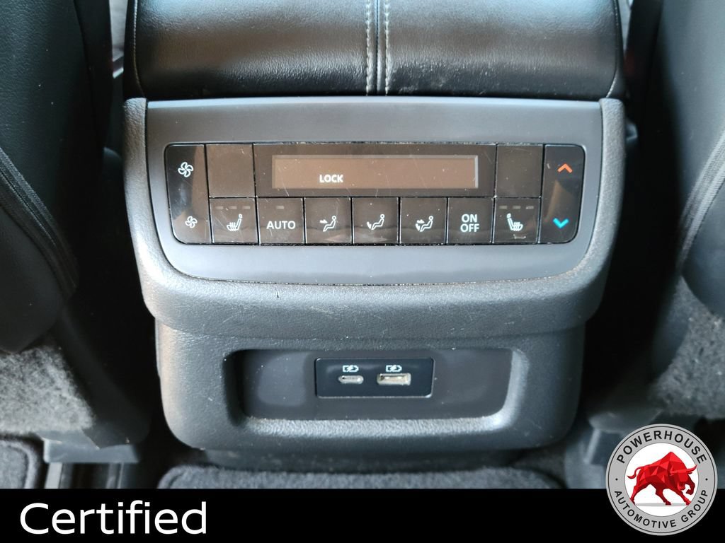 Used 2024 Nissan Pathfinder SL w/ SL Premium Package FWD image 16