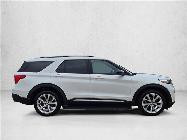 Certified 2023 Ford Explorer Platinum w/ Equipment Group 601A AWD/4WD image 4