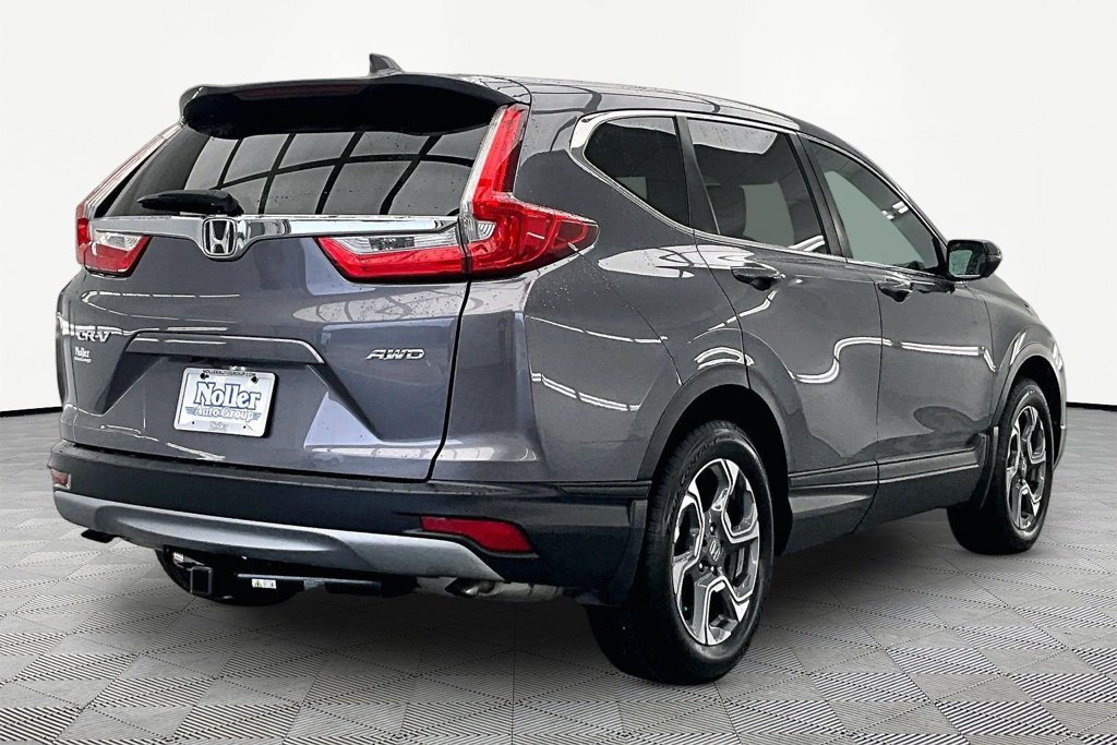 Used 2018 Honda CR-V EX image 2