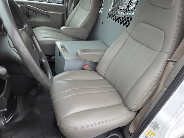 Used 2019 GMC Savana 2500 w/ Driver Convenience Package image 27