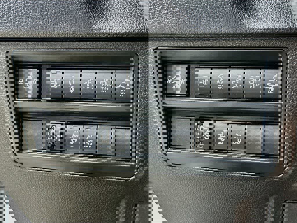 Used 2025 Toyota Tundra SR5 w/ SR5 Premium Package image 27