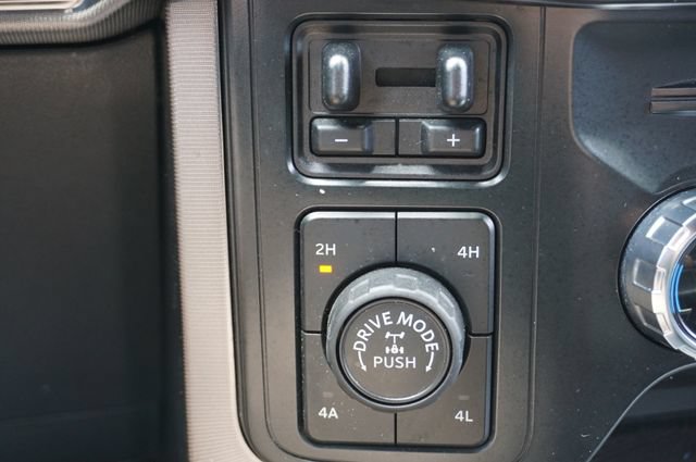 Certified 2022 Ford F150 Platinum w/ Equipment Group 701A High AWD/4WD image 9