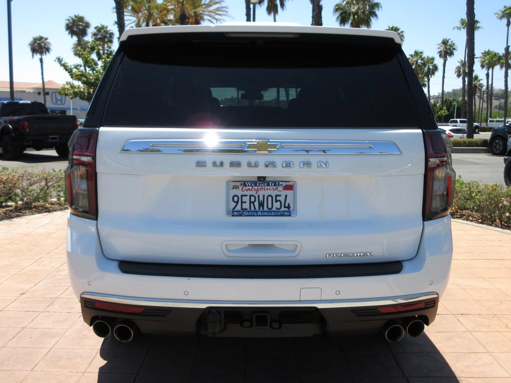 Used 2023 Chevrolet Suburban Premier AWD/4WD image 3