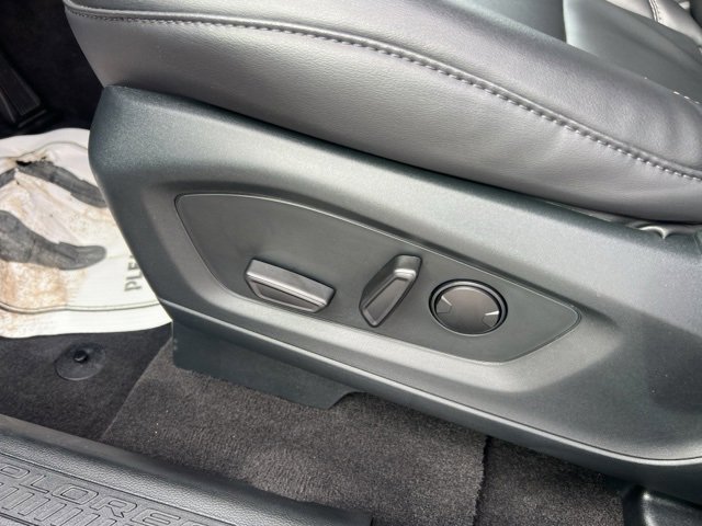 Certified 2023 Ford Explorer XLT w/ Equipment Group 202A image 21