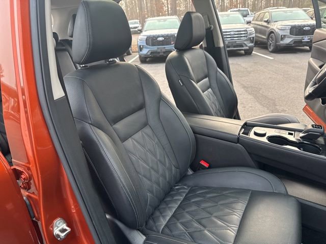 Used 2021 Nissan Rogue Platinum image 25