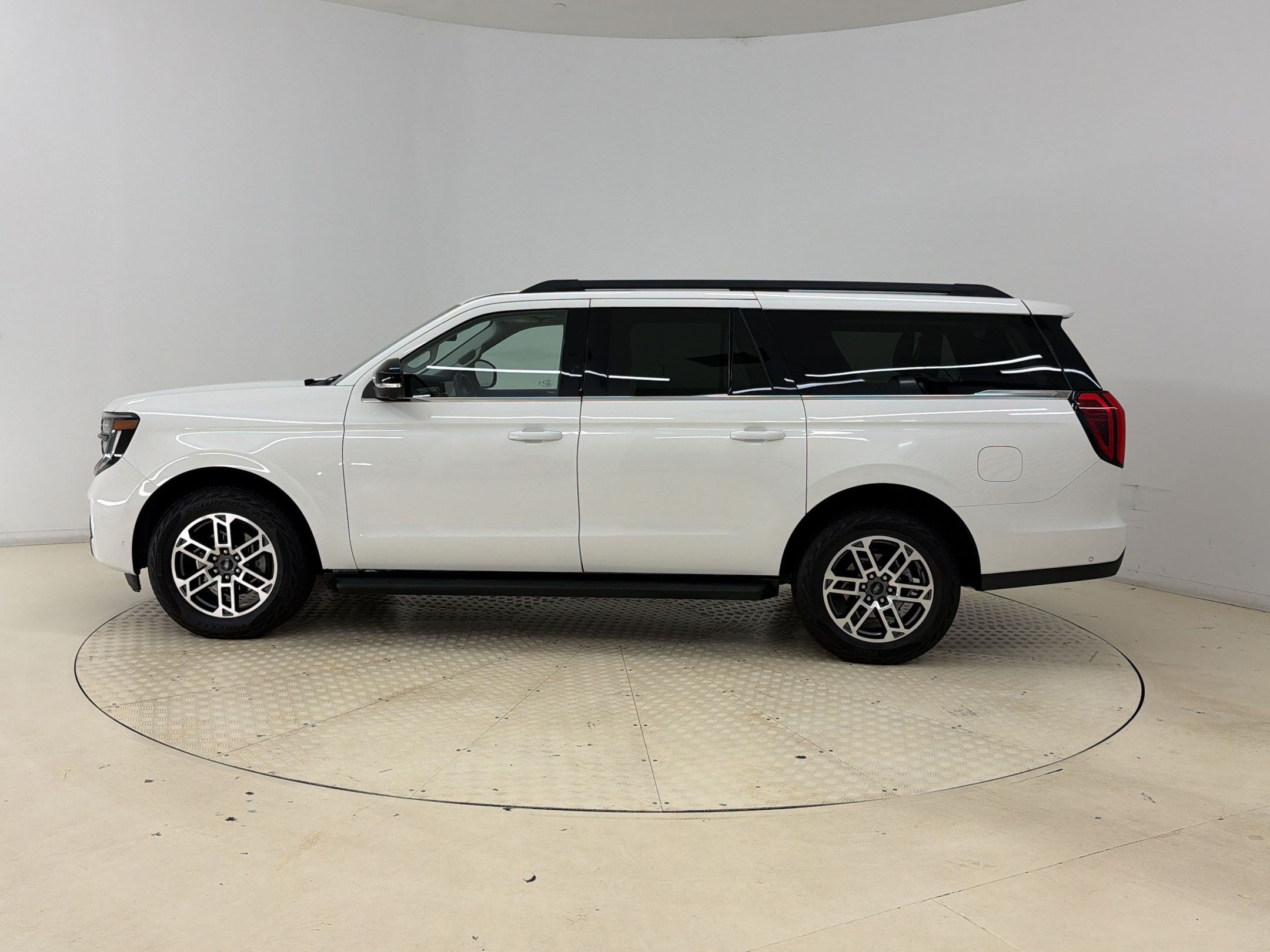 Certified 2025 Ford Expedition Max Active AWD/4WD video 2