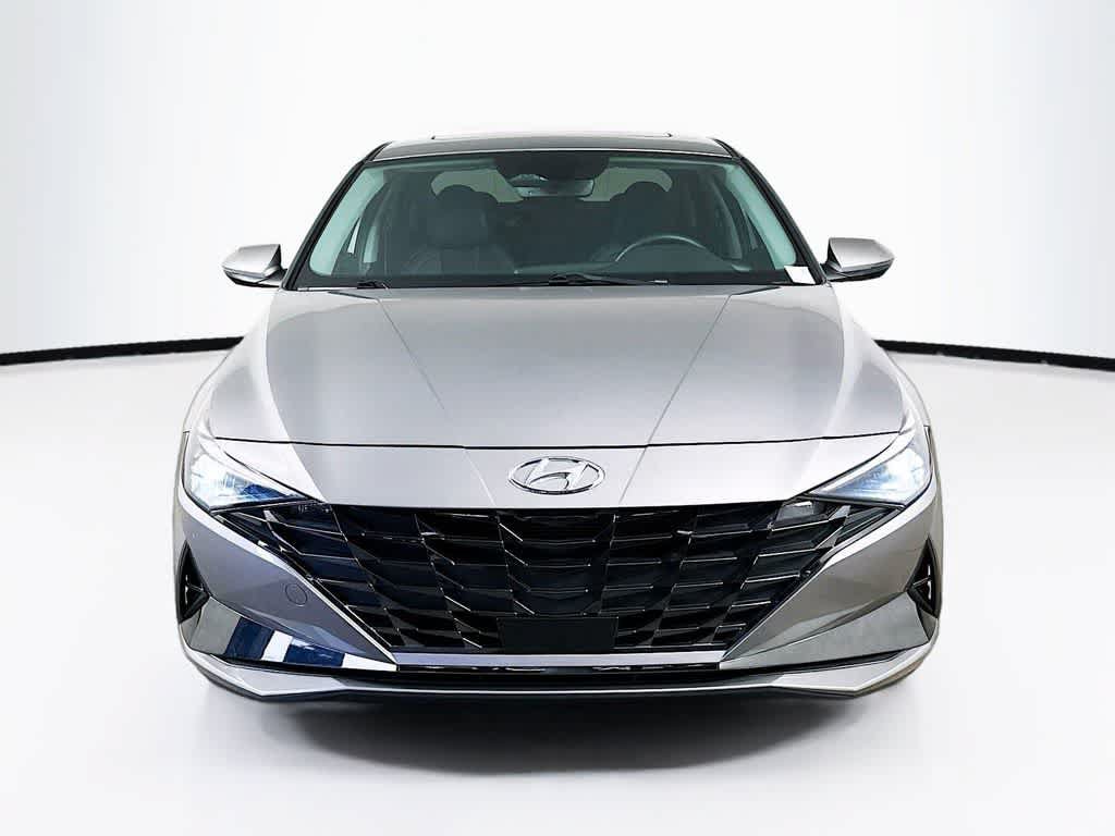 Used 2022 Hyundai Elantra Limited FWD image 6
