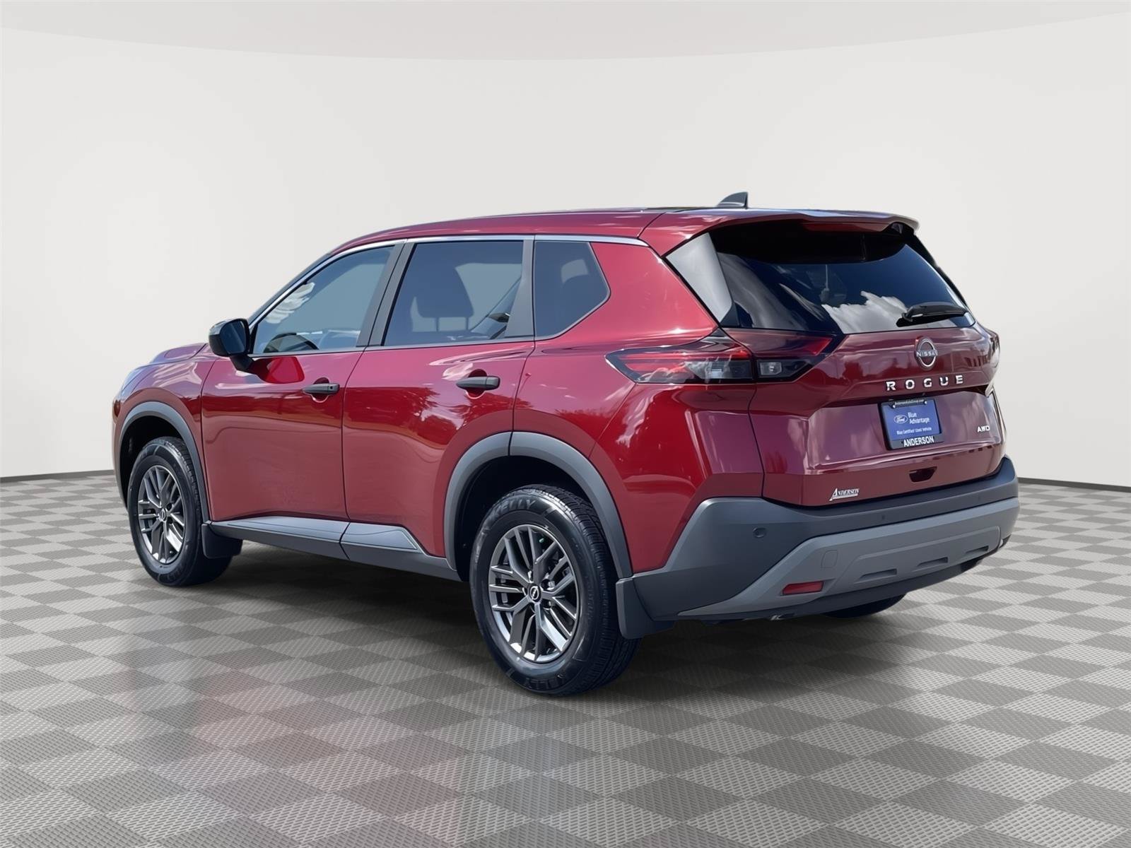 Used 2023 Nissan Rogue S AWD/4WD image 9