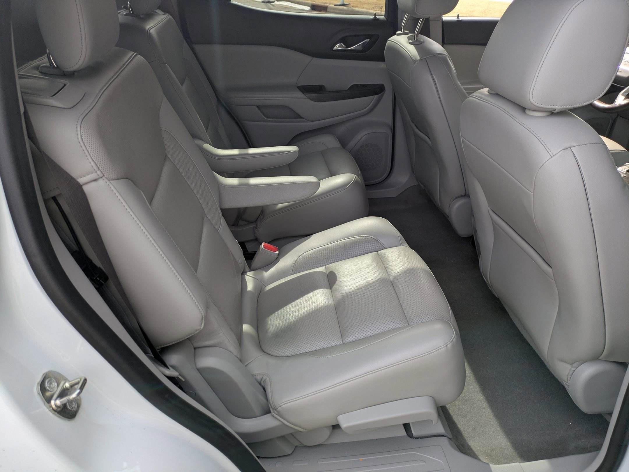 Used 2017 GMC Acadia SLT image 36