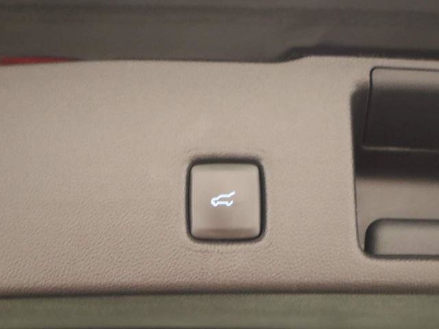 Certified 2025 Ford Escape ST-Line Select AWD/4WD image 40