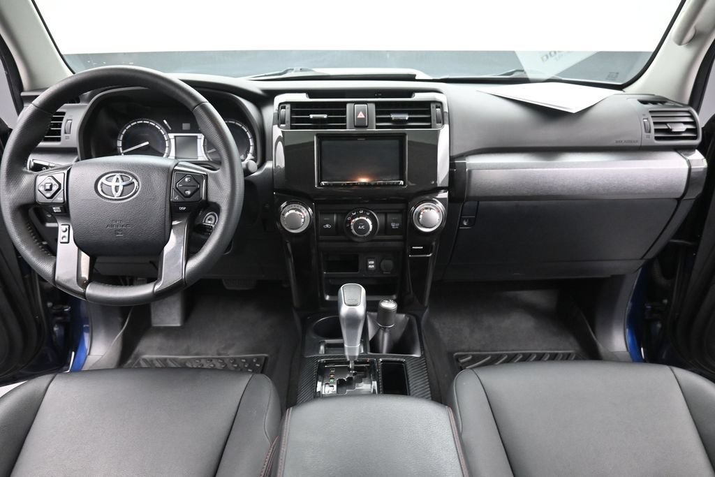 Used 2019 Toyota 4Runner TRD Off-Road Premium AWD/4WD image 12