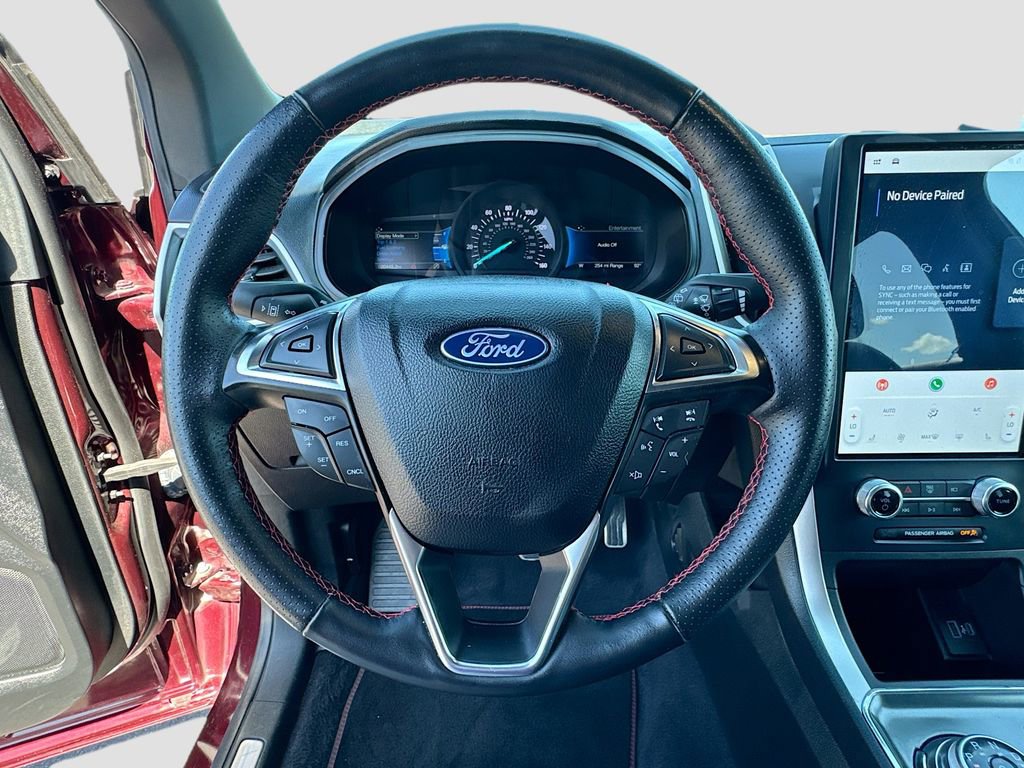 Certified 2024 Ford Edge ST-Line AWD/4WD image 12