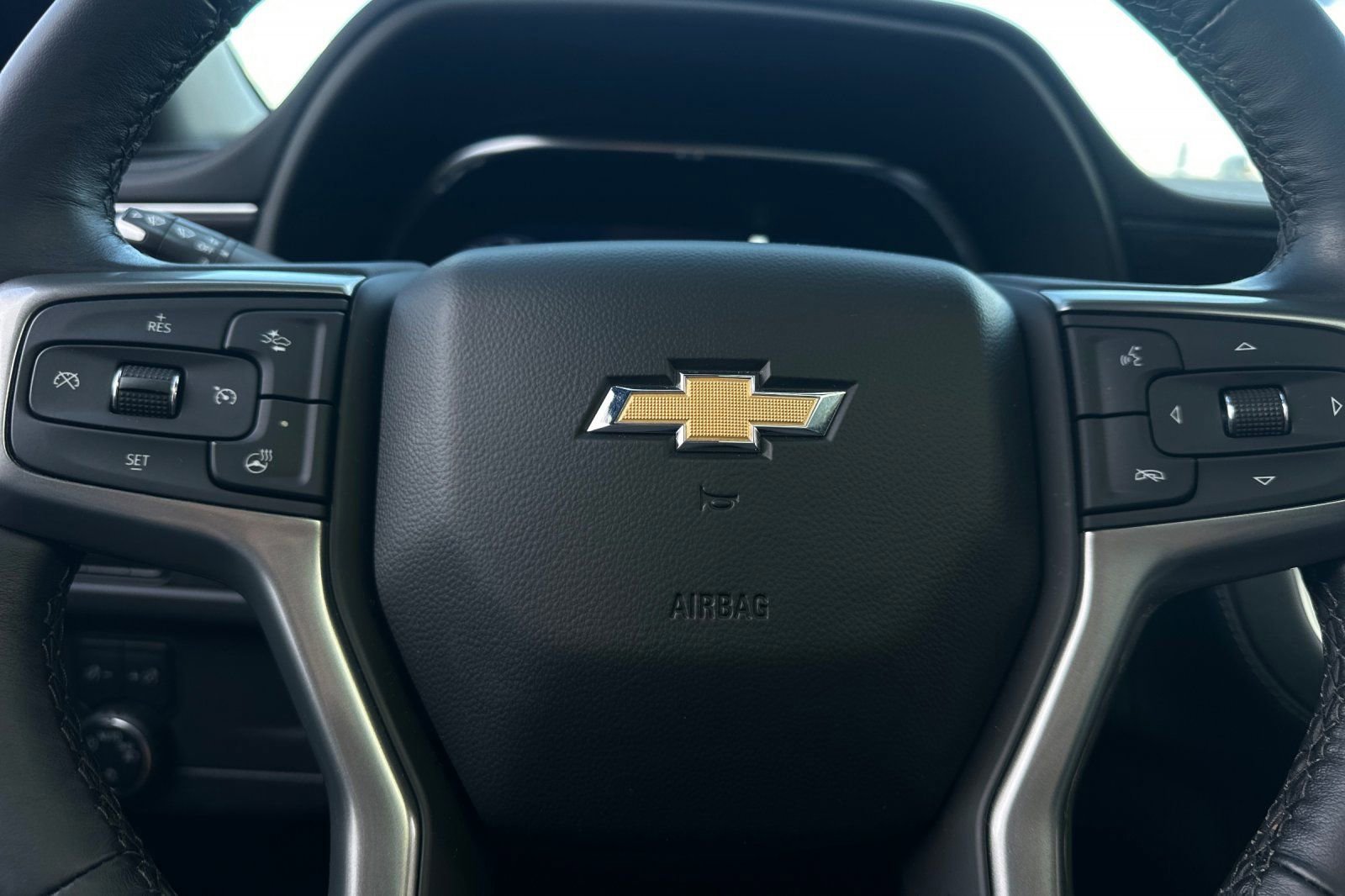 Used 2022 Chevrolet Tahoe LT w/ Luxury Package image 26