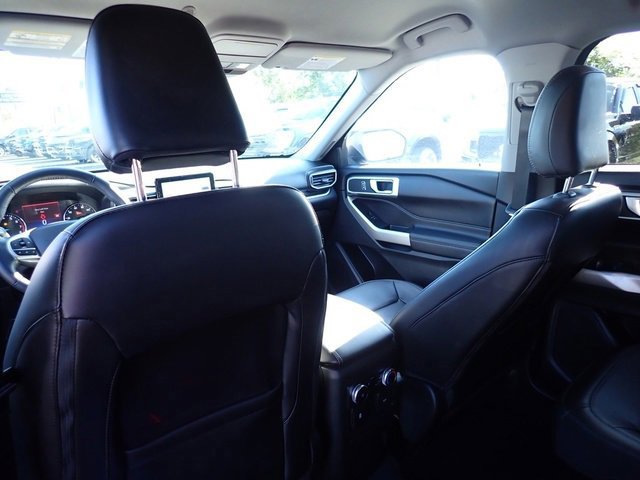 Certified 2022 Ford Explorer XLT w/ Equipment Group 202A image 17