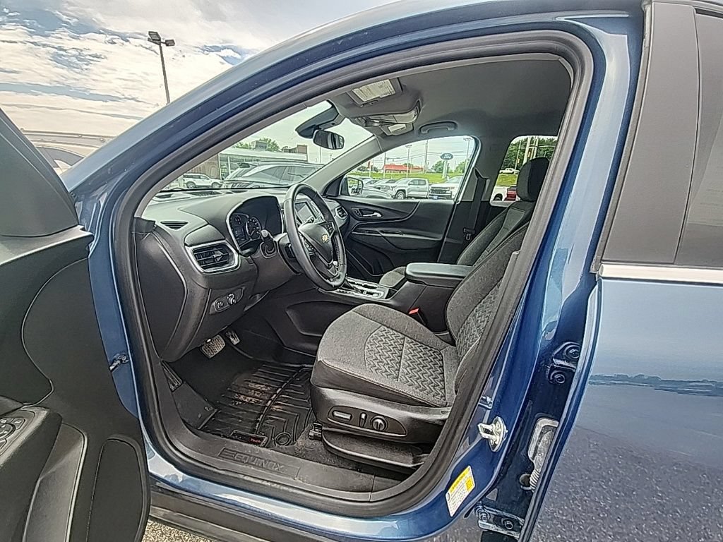 Used 2024 Chevrolet Equinox LT AWD/4WD image 9