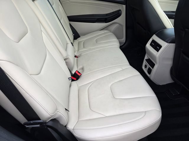 Certified 2022 Ford Edge Titanium AWD/4WD image 15
