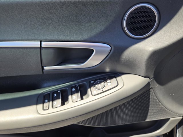 Used 2022 Hyundai Sonata SE FWD image 17