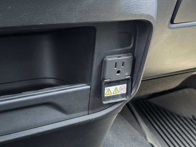 Used 2024 RAM 3500 Tradesman w/ Chrome Appearance Group image 19