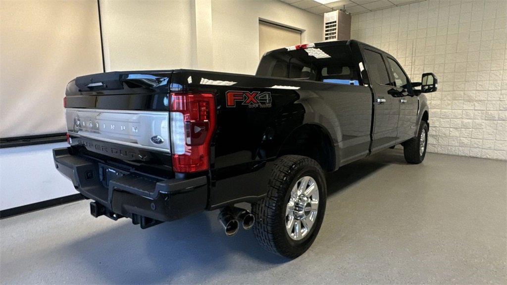 Certified 2017 Ford F350 Platinum w/ Platinum Ultimate Package image 7