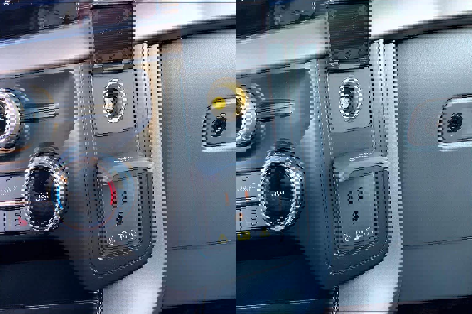 Certified 2024 Ford F150 XLT w/ Equipment Group 302A MID image 33