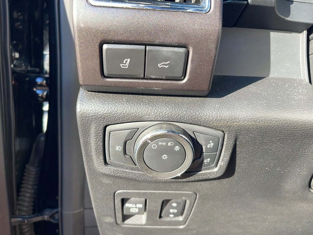 Certified 2021 Ford Expedition Limited image 30