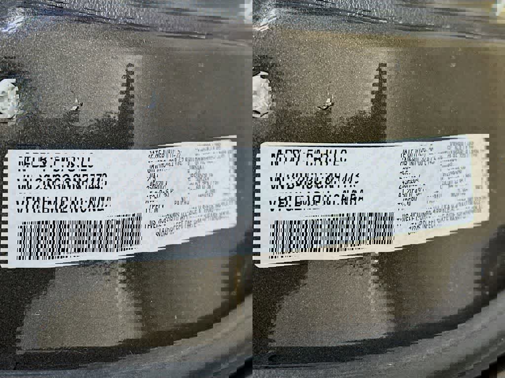 Used 2022 Chrysler Pacifica Limited w/ Uconnect Theater Family Group image 25