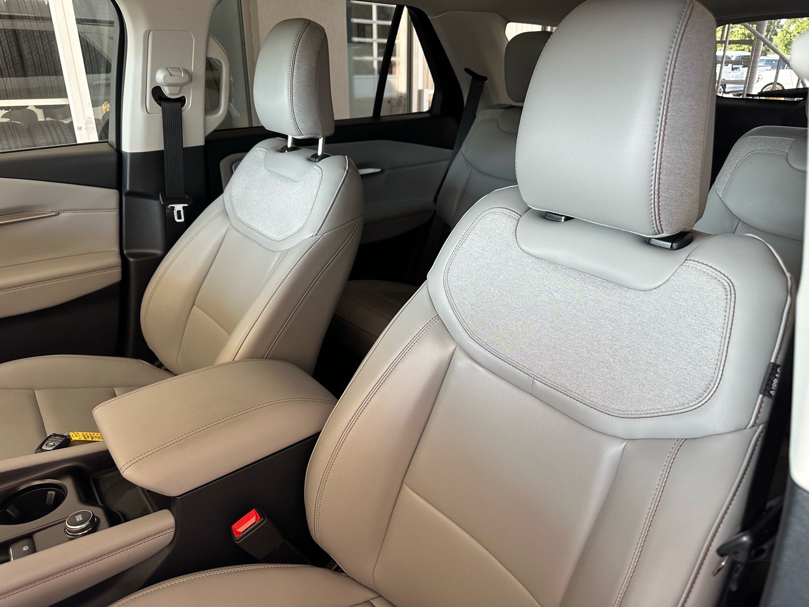 Certified 2025 Ford Explorer Active w/ Active Comfort Package RWD image 20