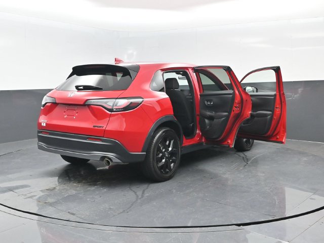 Used 2025 Honda HR-V Sport image 27