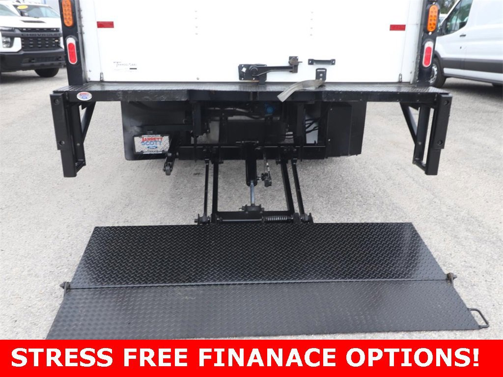 Used 2024 Isuzu NPR image 9