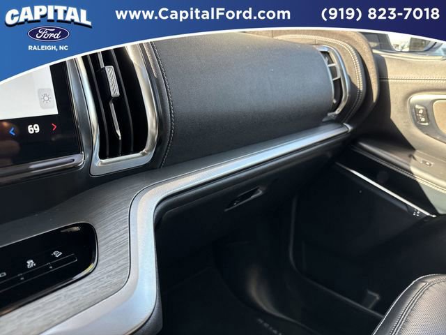 Certified 2025 Ford Expedition Max Platinum image 29