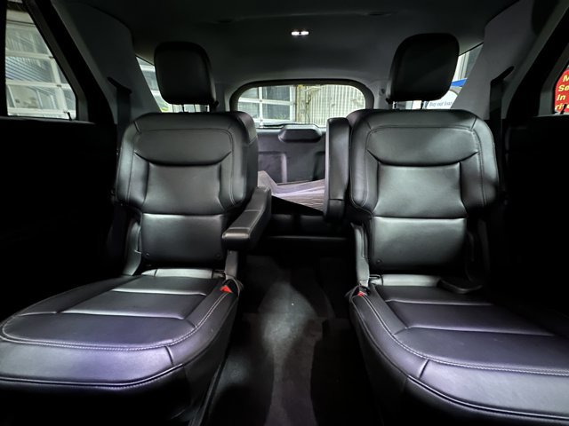 Certified 2023 Ford Explorer XLT w/ Equipment Group 202A AWD/4WD image 18