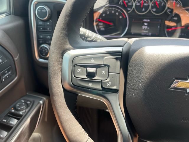 Used 2022 Chevrolet Silverado 1500 LTZ AWD/4WD image 18