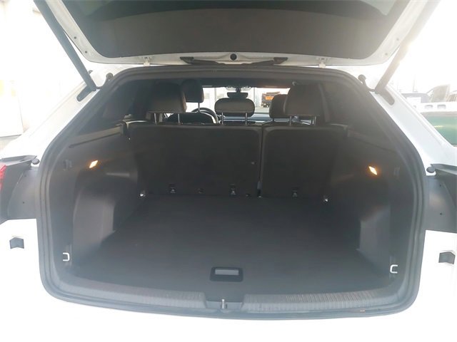 Used 2023 Volkswagen Atlas Cross Sport SE image 12