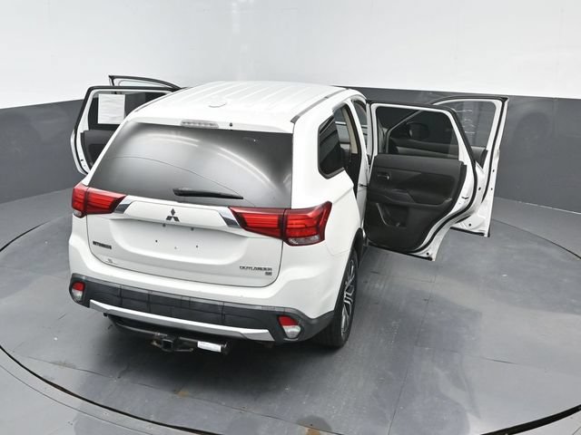 Used 2018 Mitsubishi Outlander SE AWD/4WD image 28