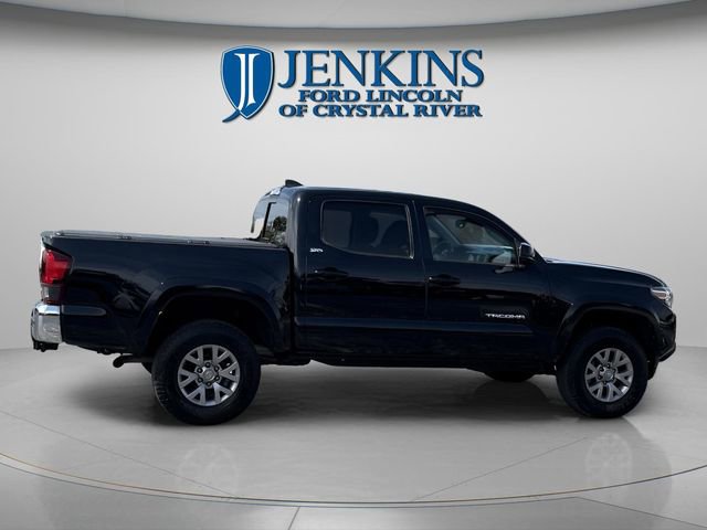 Used 2018 Toyota Tacoma SR5 RWD image 9