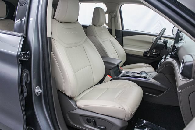 Certified 2023 Ford Explorer Platinum w/ Technology Package AWD/4WD image 26