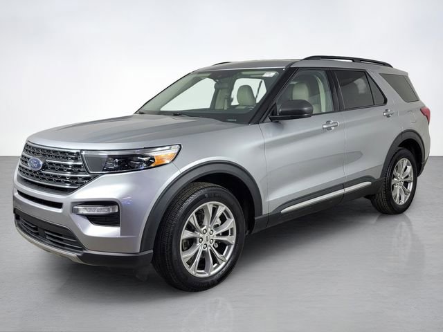 Certified 2023 Ford Explorer XLT w/ Equipment Group 202A AWD/4WD image 7