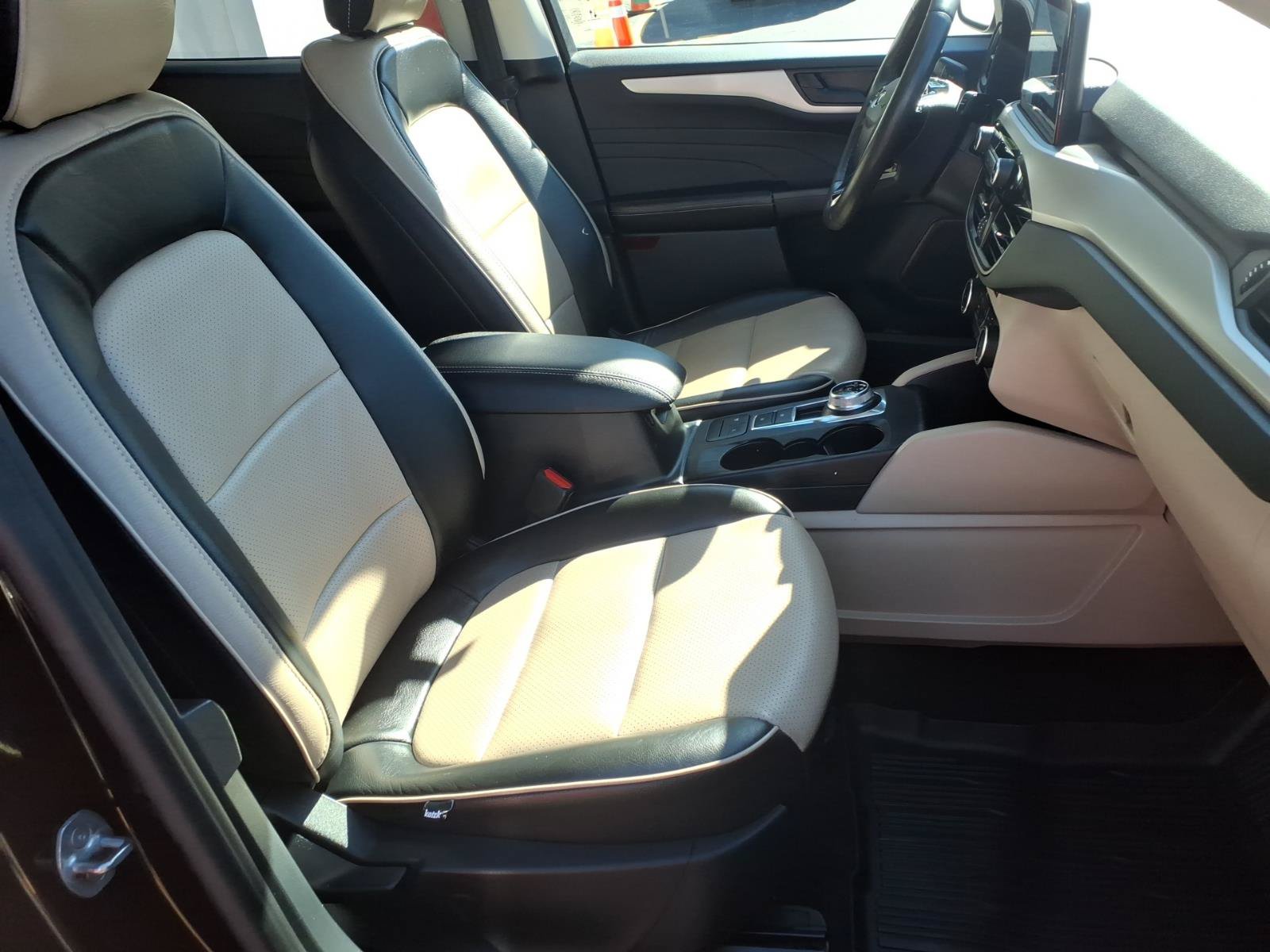 Certified 2022 Ford Escape SE w/ Convenience Package AWD/4WD image 13