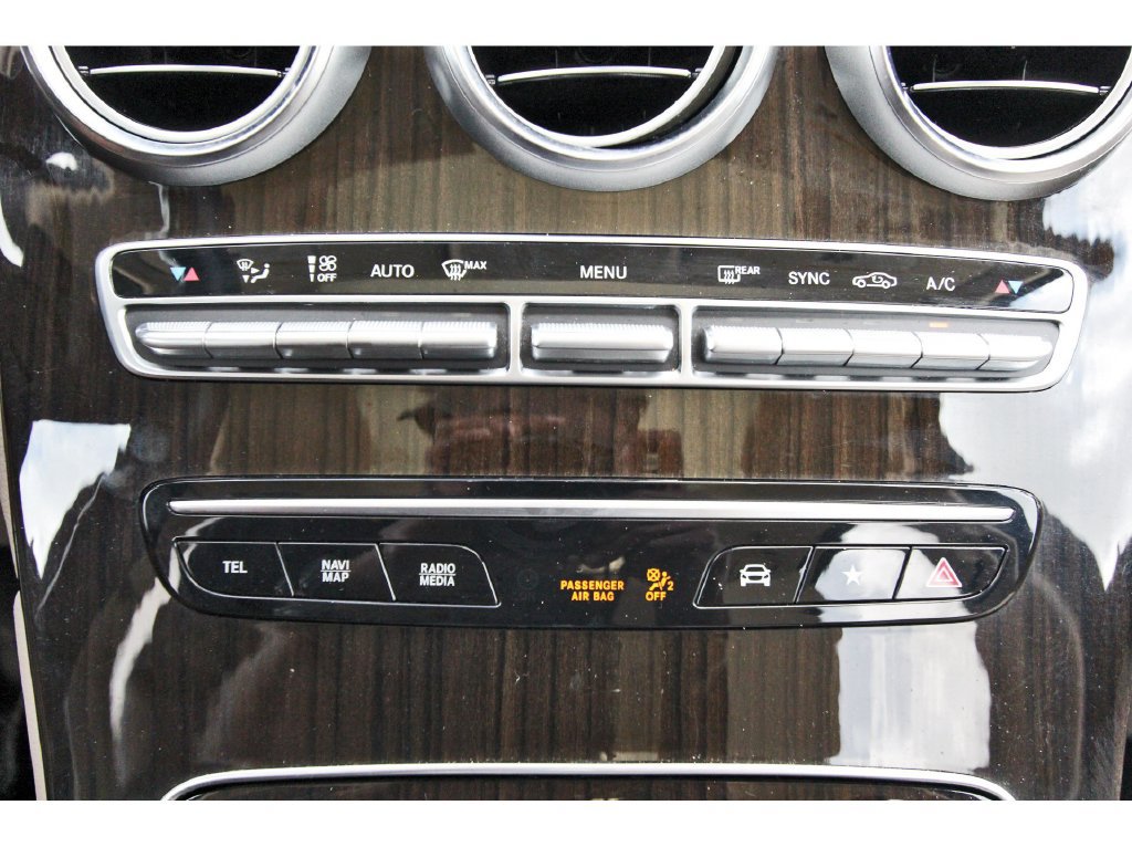 Used 2021 Mercedes-Benz GLC 300 image 29