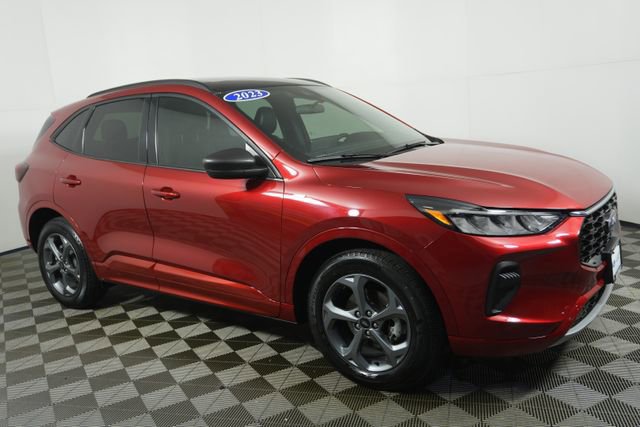 Certified 2023 Ford Escape ST-Line w/ Tech Pack #1 image 5