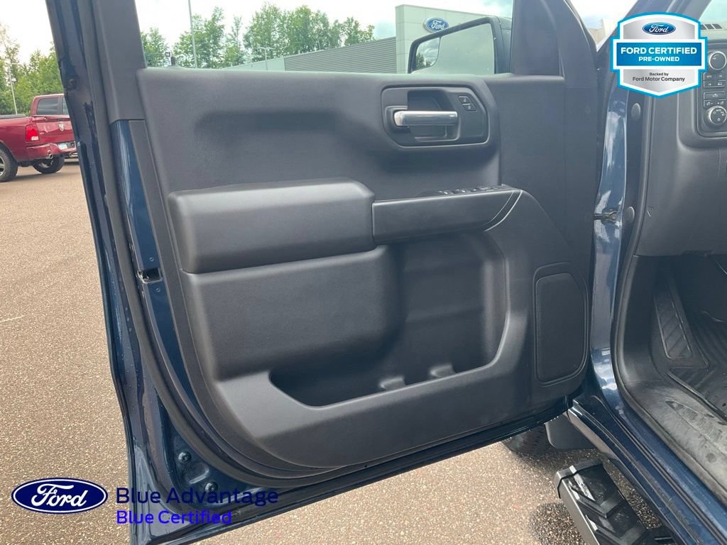 Used 2022 Chevrolet Silverado 1500 Custom AWD/4WD image 15