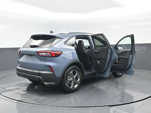 Certified 2025 Ford Escape ST-Line Select AWD/4WD image 26