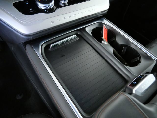 Certified 2025 Ford Expedition Active AWD/4WD image 22
