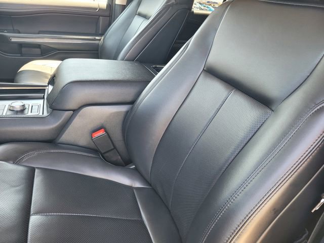 Certified 2024 Ford Expedition XLT AWD/4WD image 11